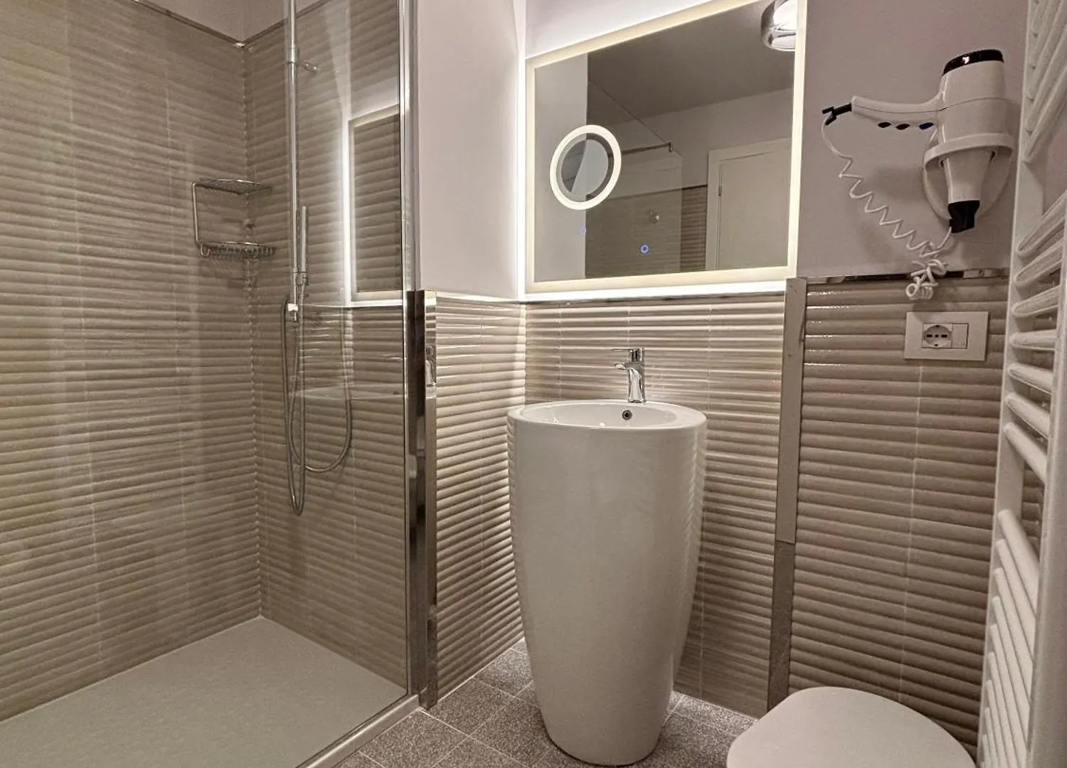 ****  Brasil Seaview Hotel Milano Marittima Italien