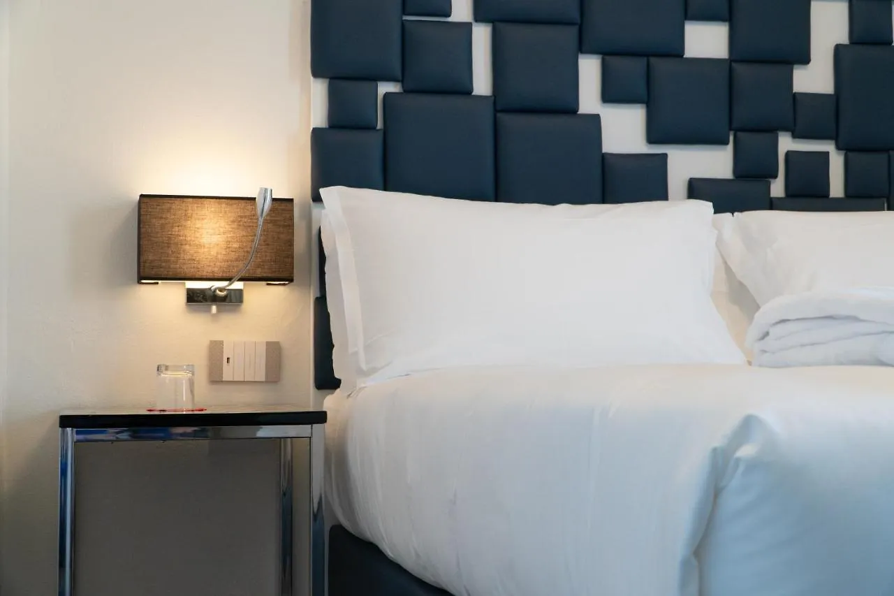 Brasil Seaview Hotel Milano Marittima 4*,